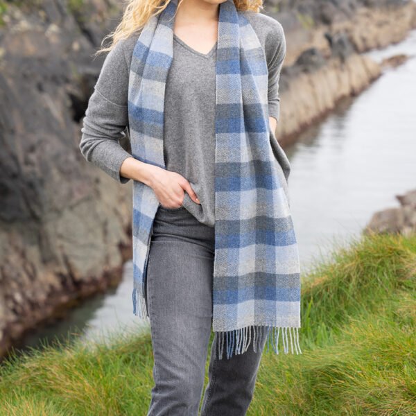 1967-Irish-Wool-Scarf-Long-Blue-Grey-Block-Check-2