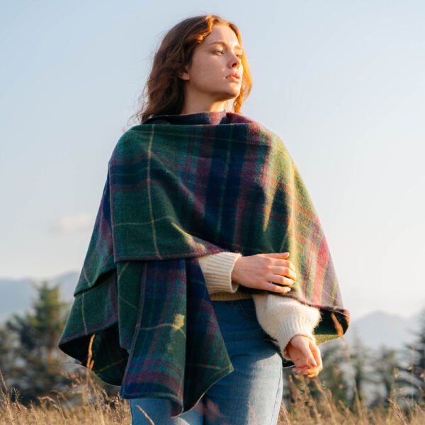 SUE-613-Lambswool-Cape-Green-Navy-Purple-Plaid-2