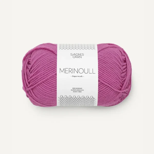 merinoull_4628 magenta_1